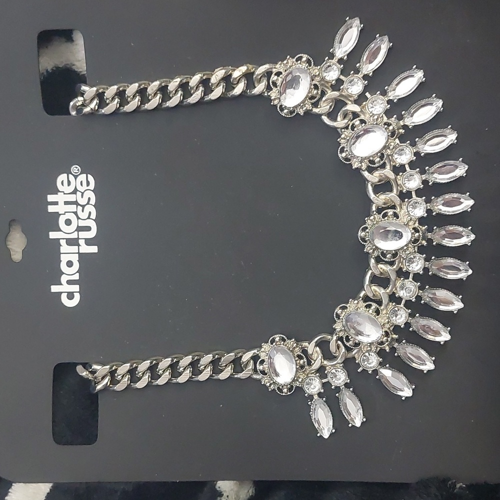 NWT Charlotte Russe silver tone statement necklace
